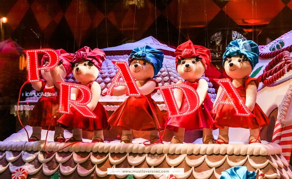 Christmas window display in Paris